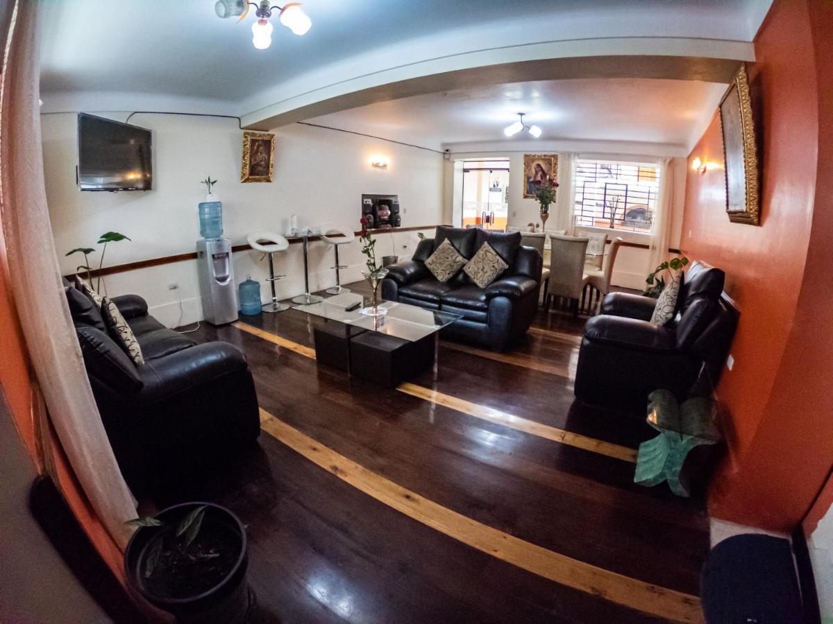 Hotel Los Laureles Calca 외부 사진