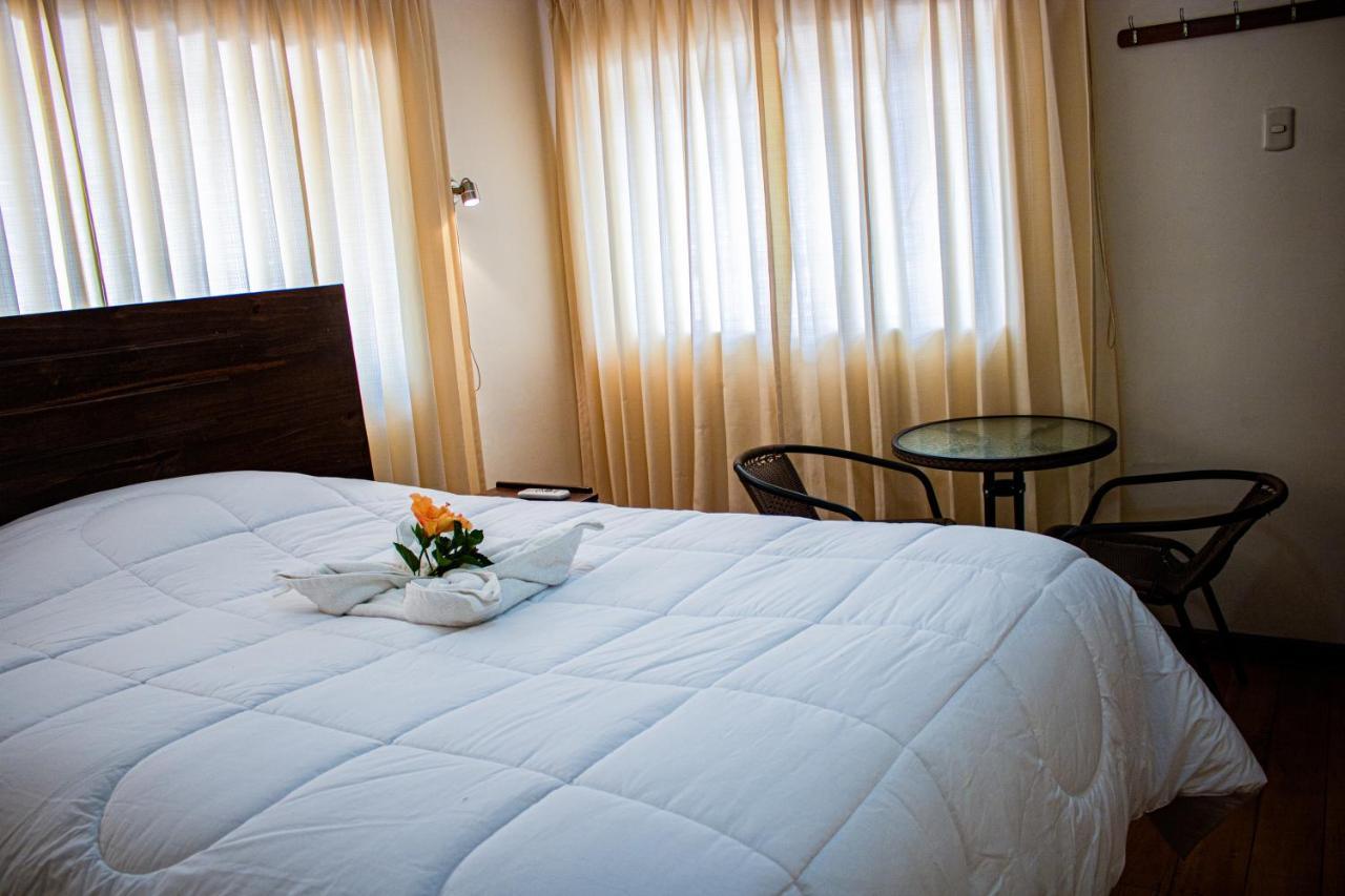 Hotel Los Laureles Calca 외부 사진