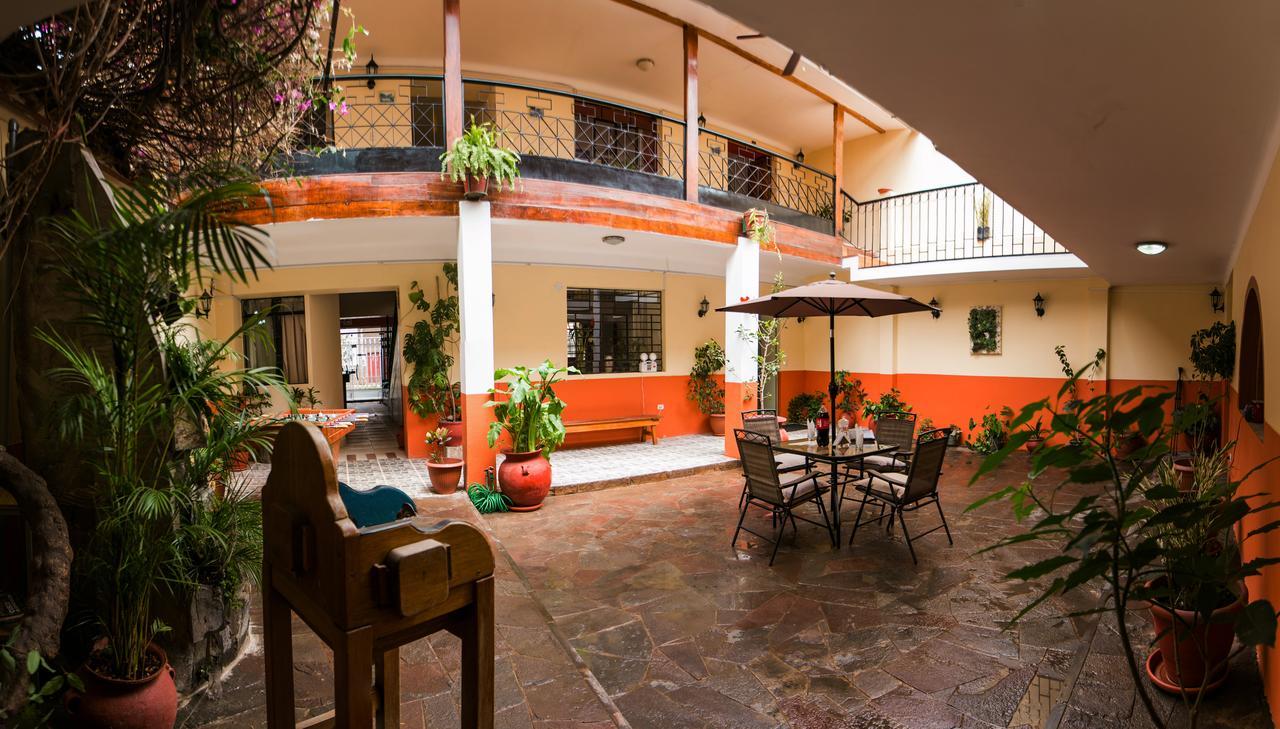 Hotel Los Laureles Calca 외부 사진